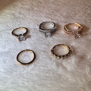 Costume jewelry, elegant silver & gold rings